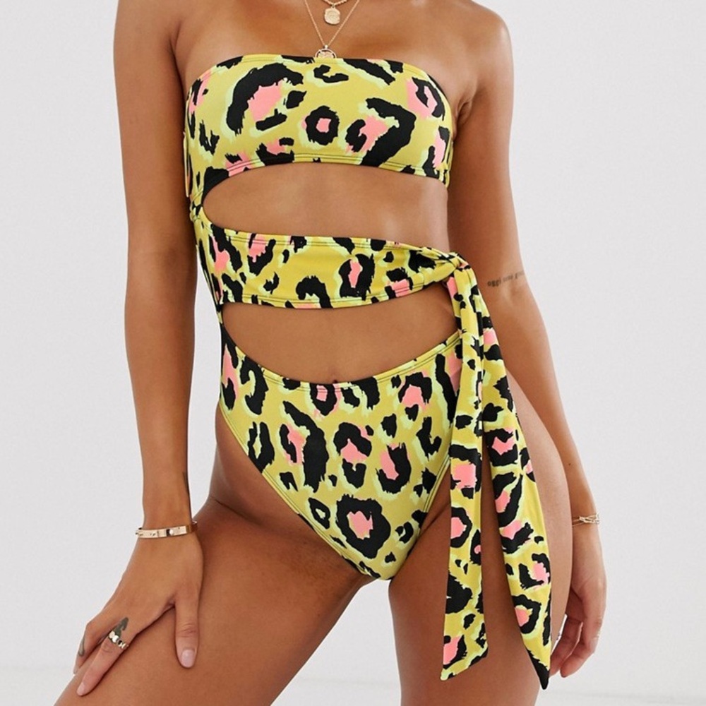 (M but fits S) River Island Bandeau Swimsuit With Tie Side Leopard Print